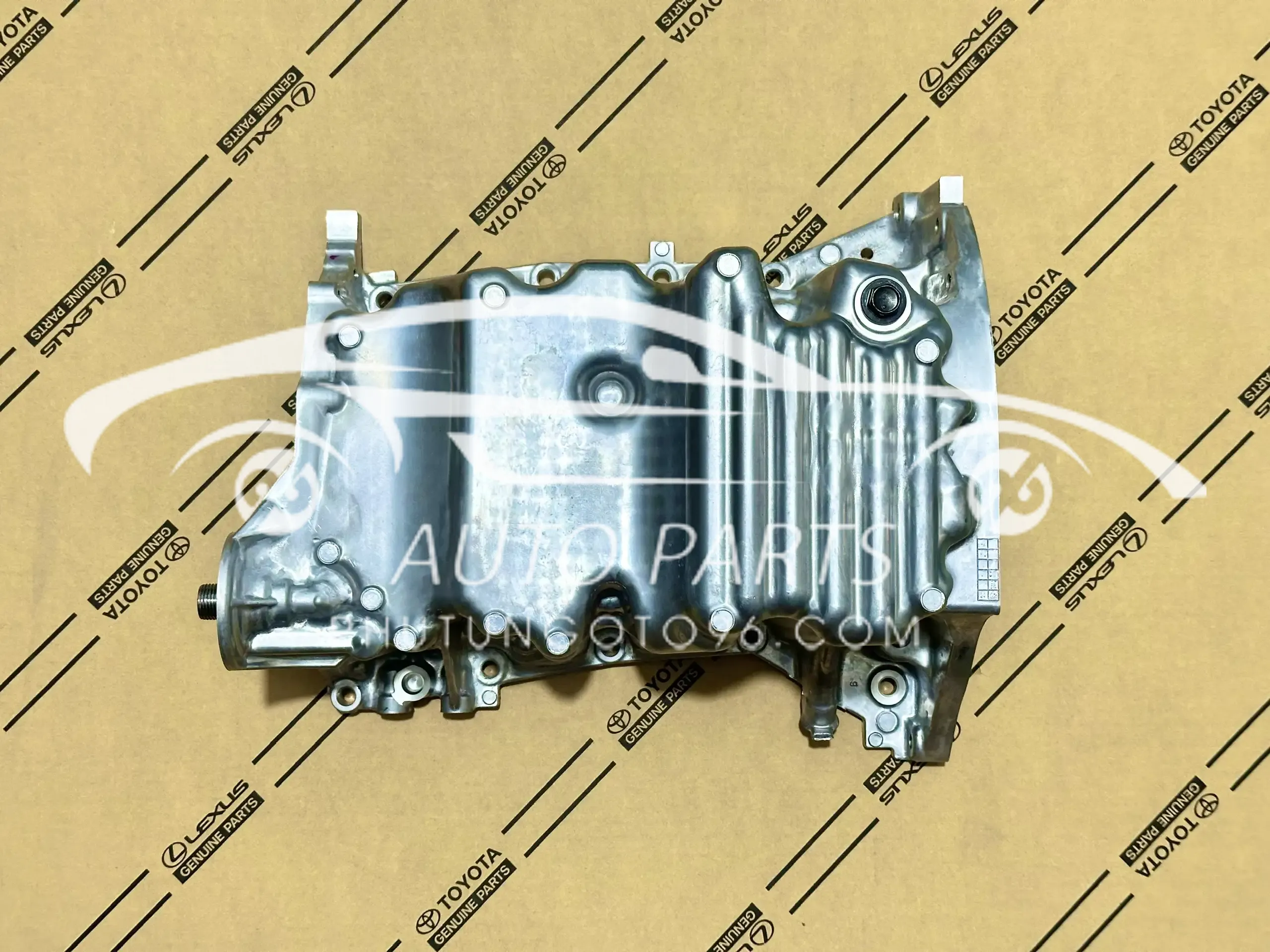 12101-BZ090 Đáy các te động cơ Avanza