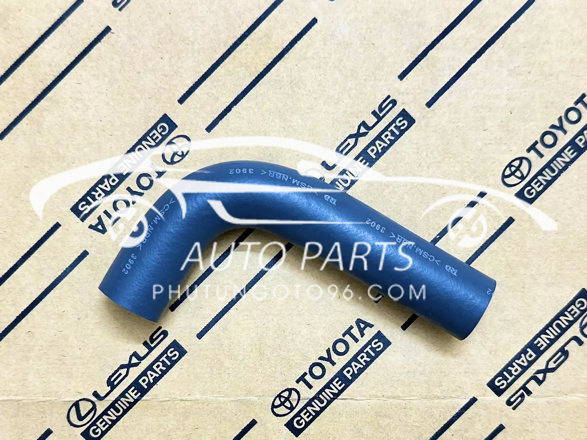 12262-66030 Ống thông hơi từ nắp giàn cam vào ống gió Land Cruiser