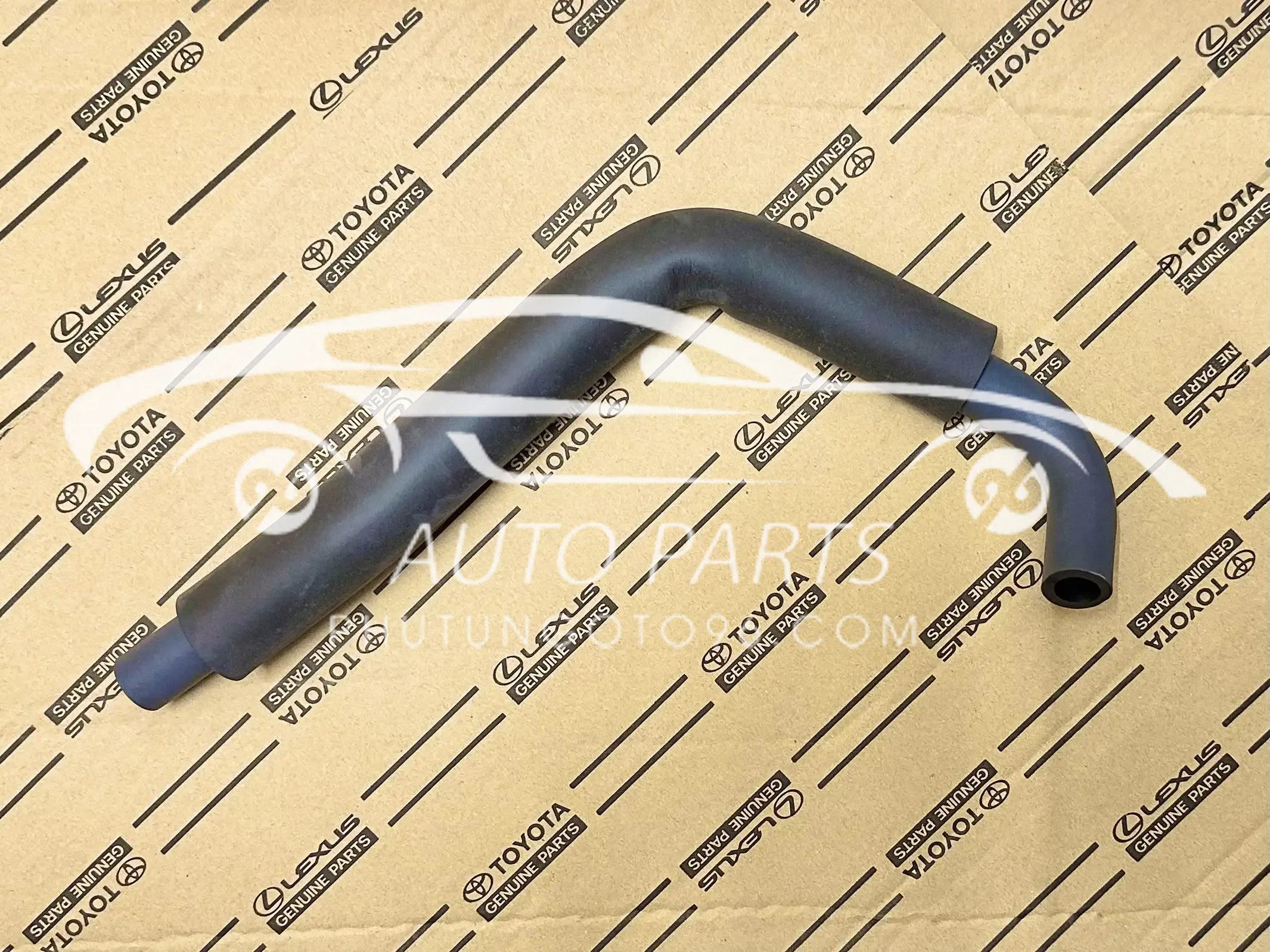 12263-38010 Ống thông hơi nắp giàn cam LX570 RH