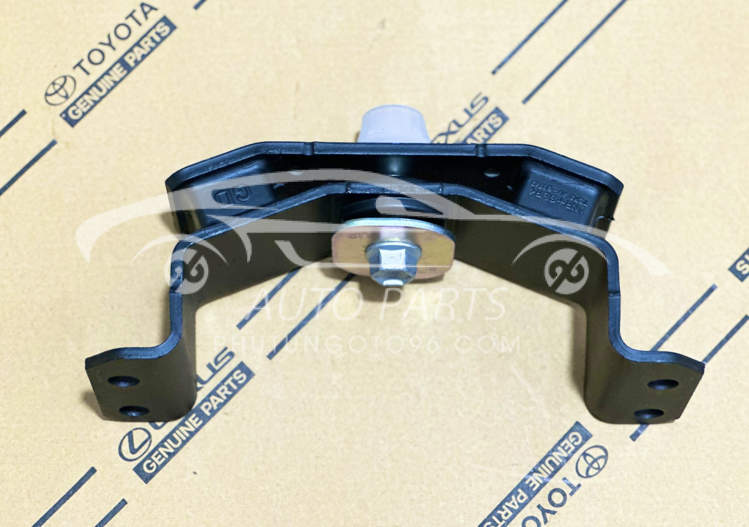 12371-0L210 Chân máy sau Hilux 2GD 2018