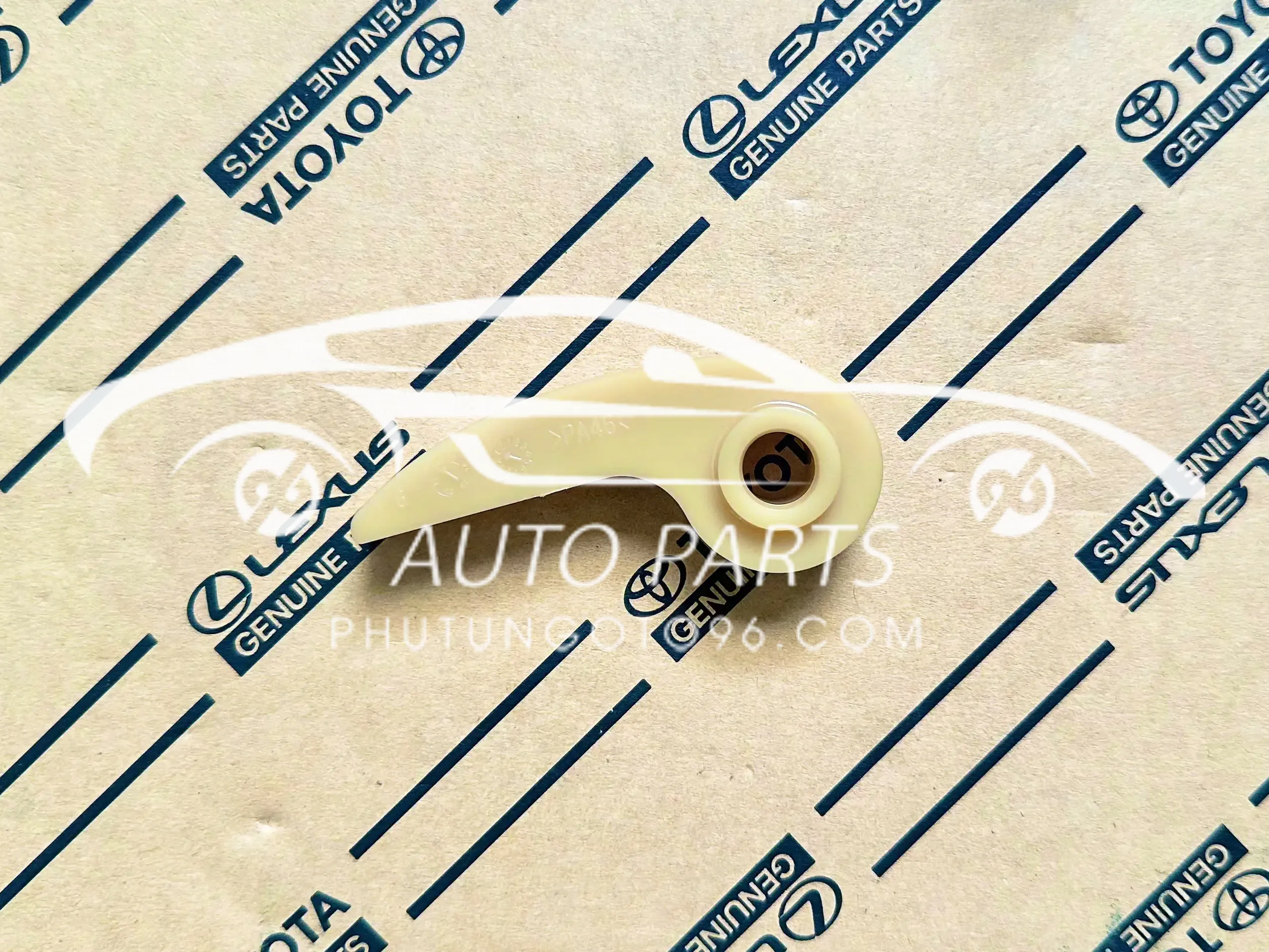 13549-28012 Tỳ xích bơm dầu Camry