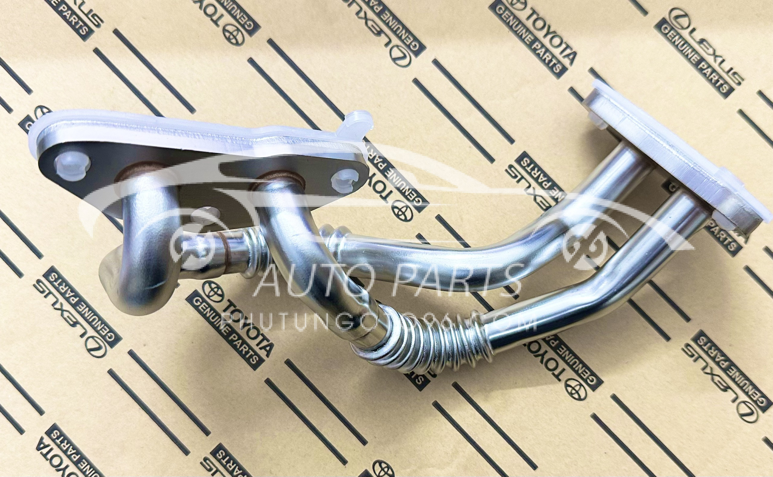 15767-31020 Tuy ô két làm mát dầu Highlander- Lexus RX350