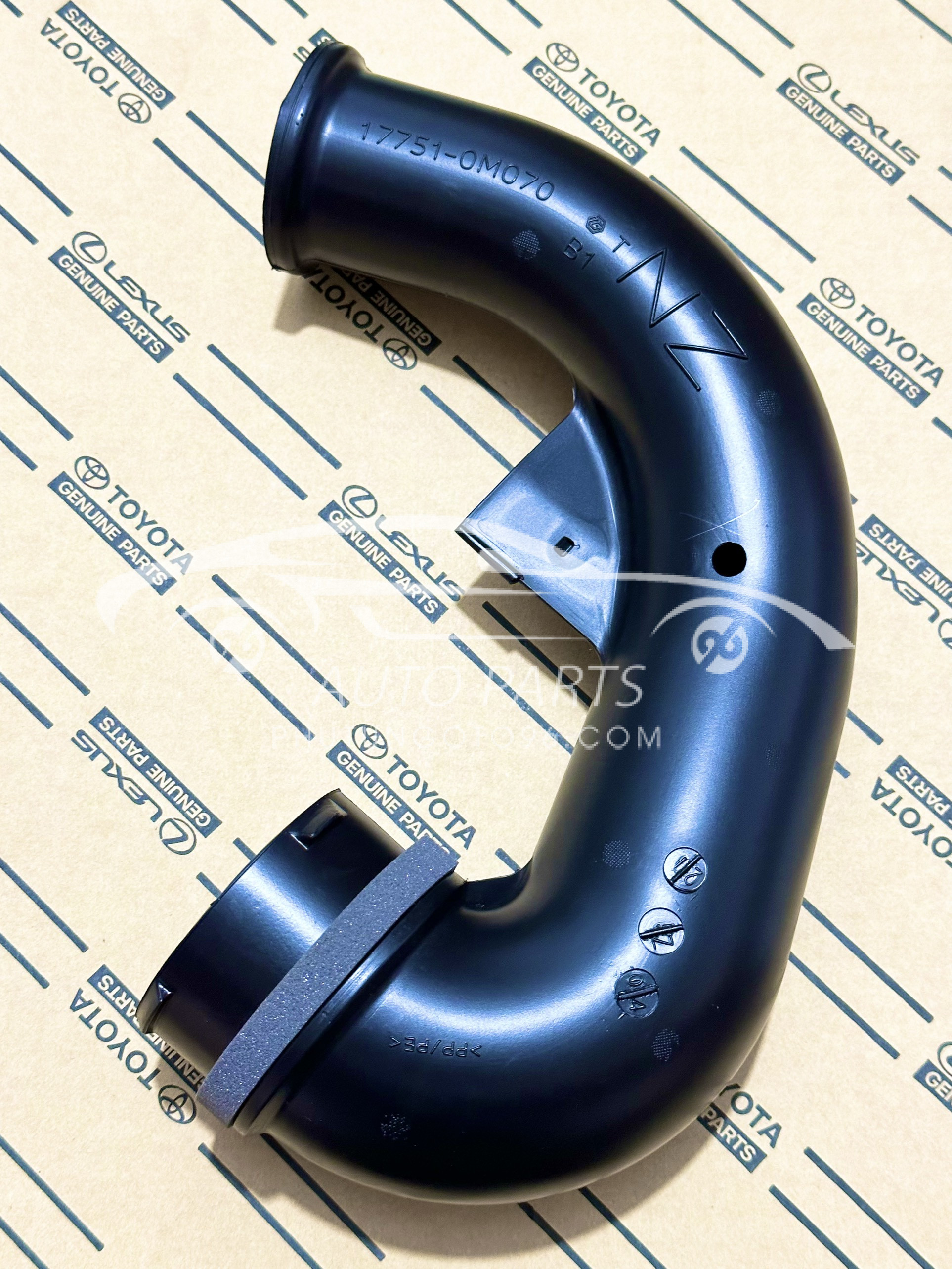 17751-0M070 Ống hút gió vào hộp lọc gió Vios 2008-2015, Yaris 2014-2016