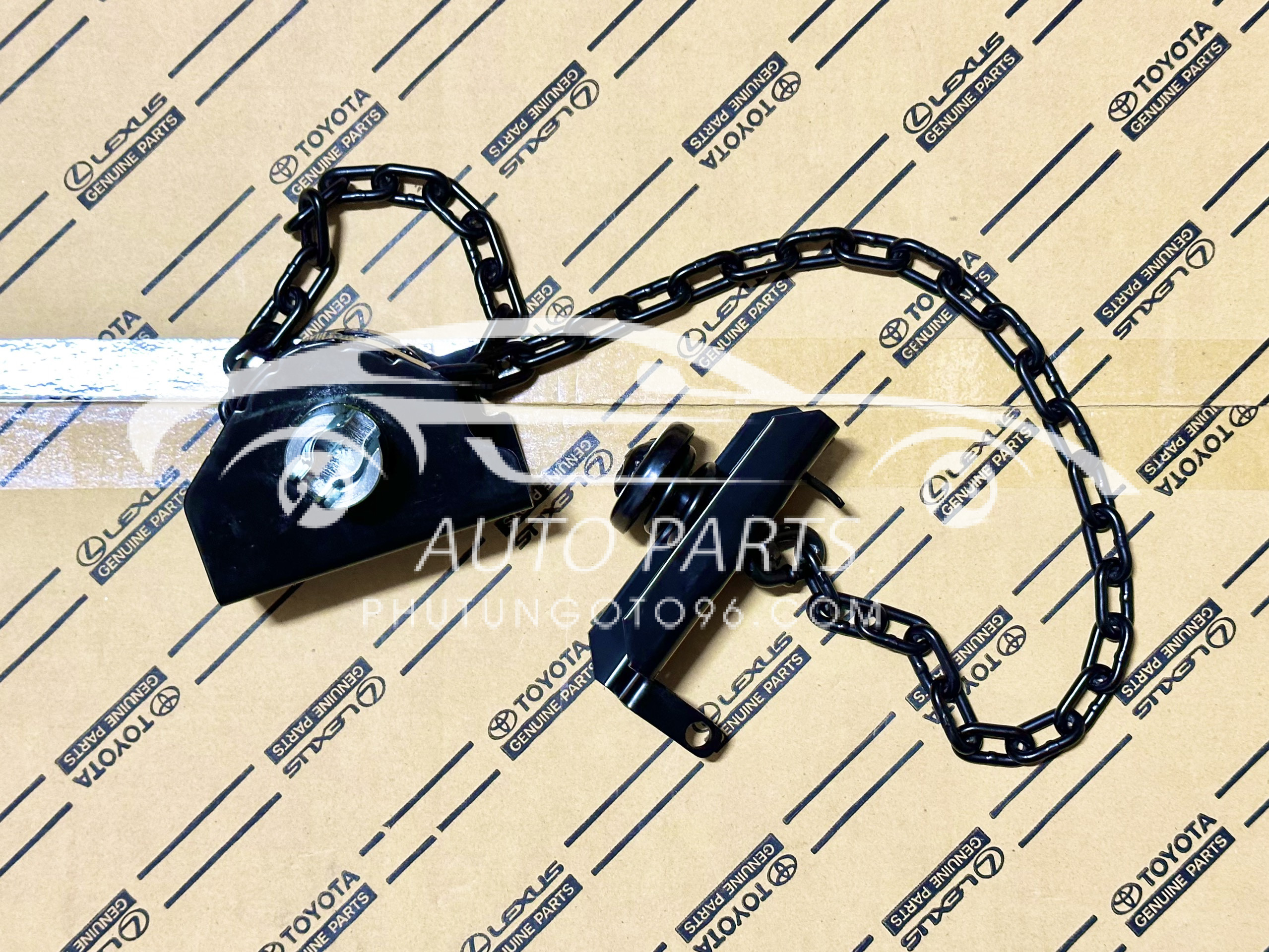 51900-0K120 Treo lốp dự phòng Innova, Hilux 2016