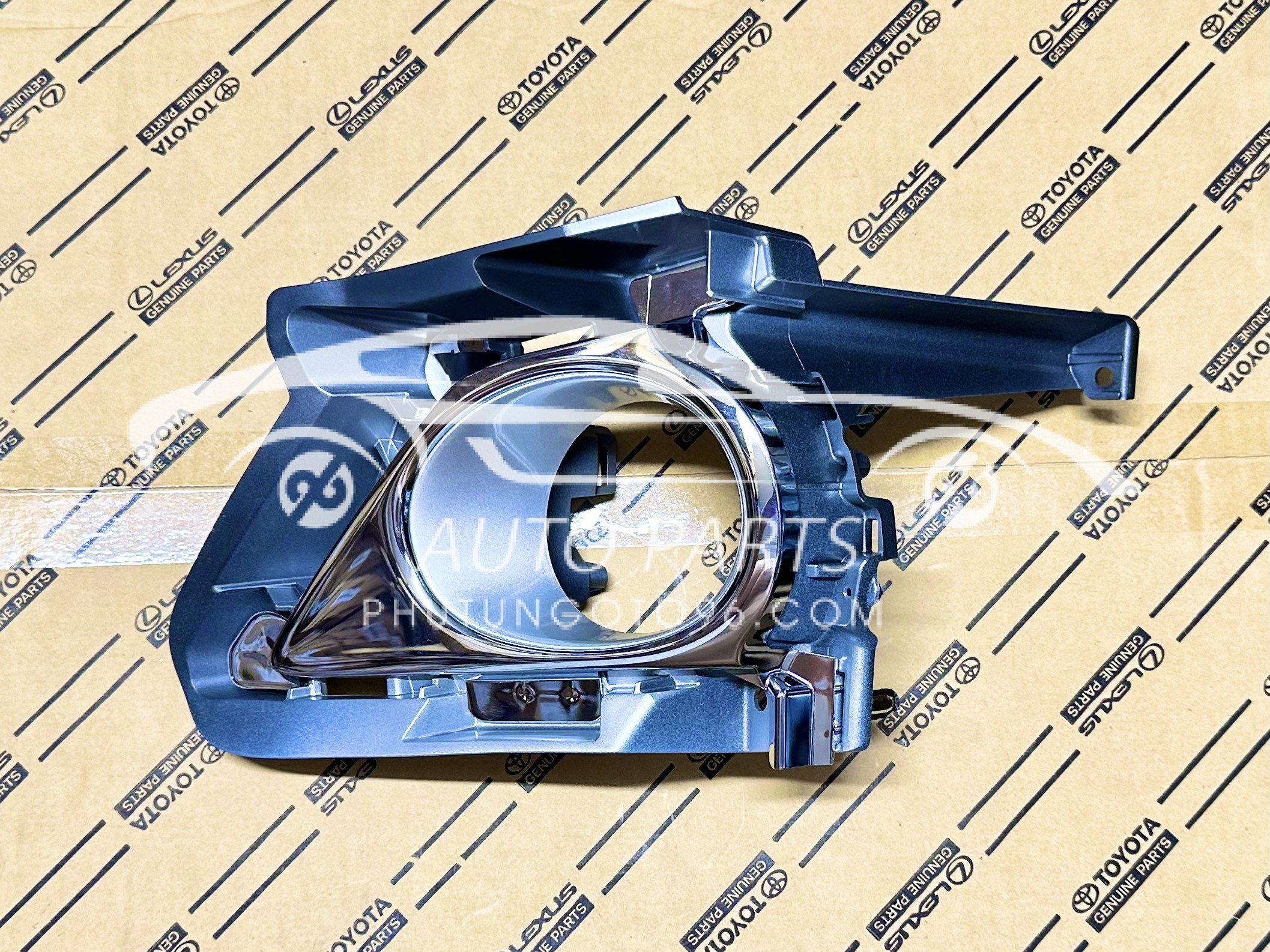 52040-0K140 Ốp đèn gầm Innova 2017-2021 LH