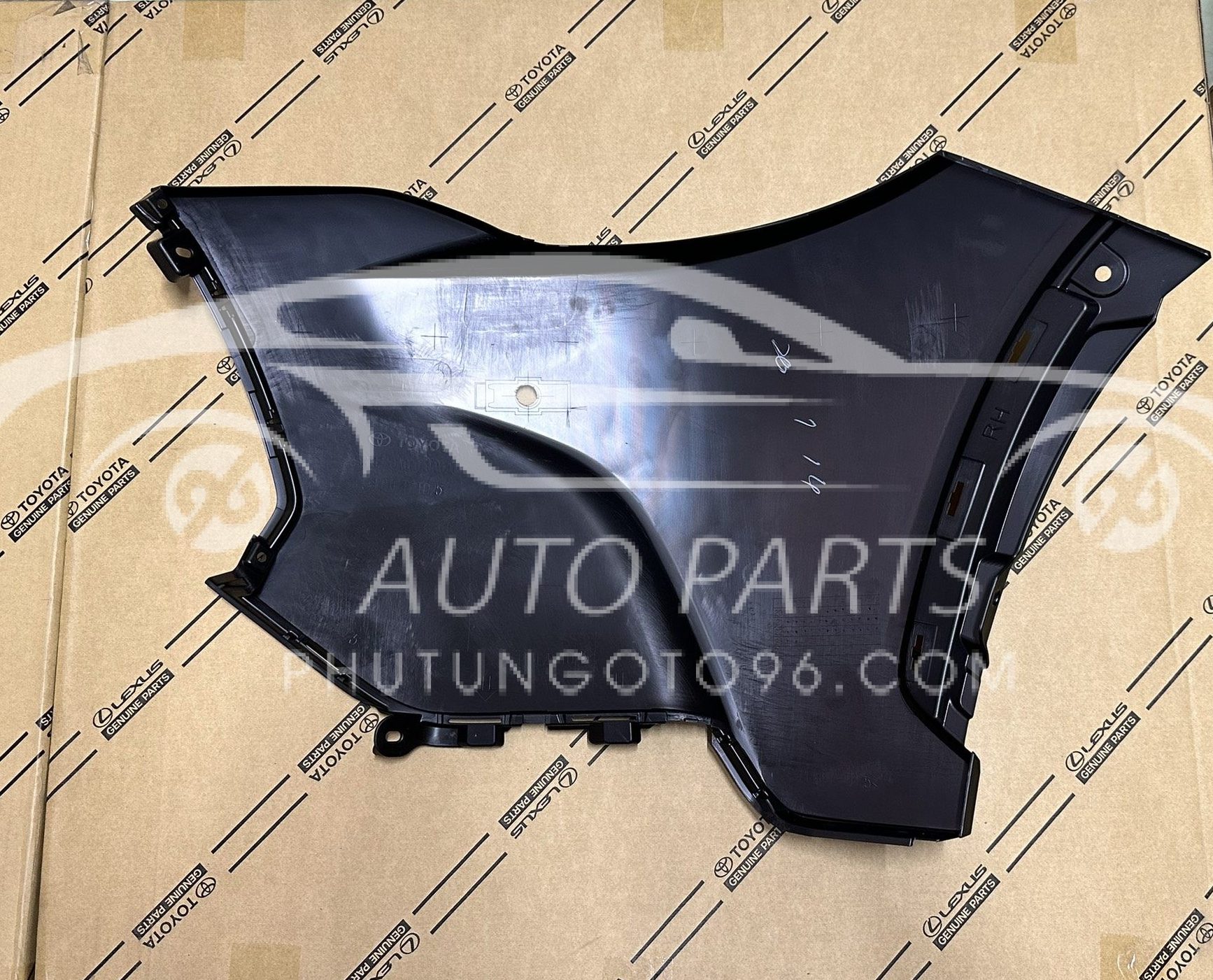 52112-0A901 Ba đờ xốc trước Cross 2020 RH