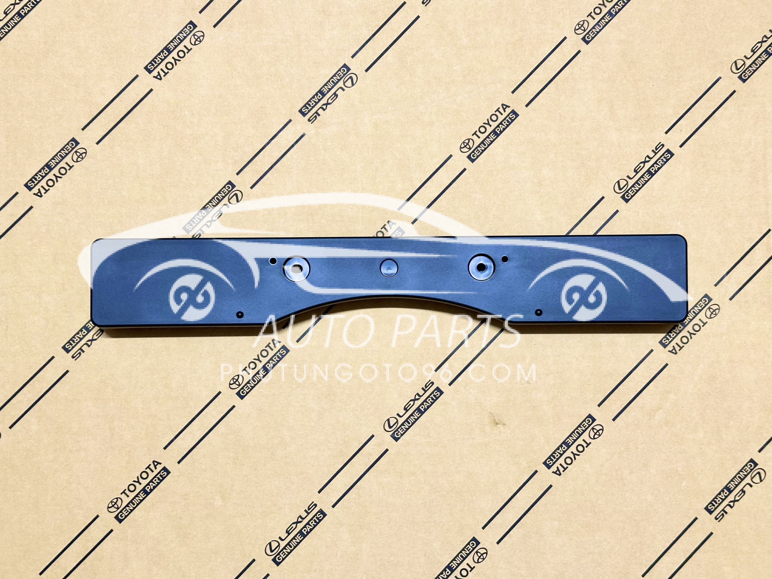 52114-06460 Giá bắt biển số Camry 2019-2022