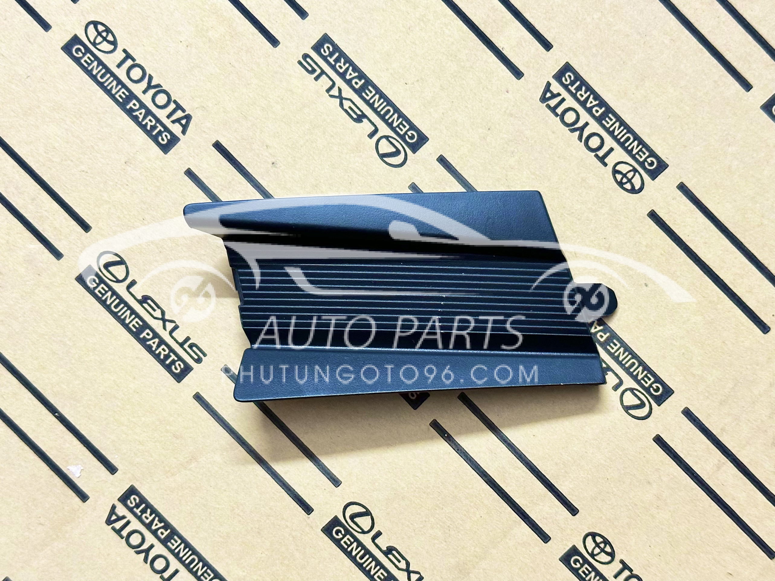 52713-BZ590 Ốp móc kéo trước Avanza Premio 2022 LH