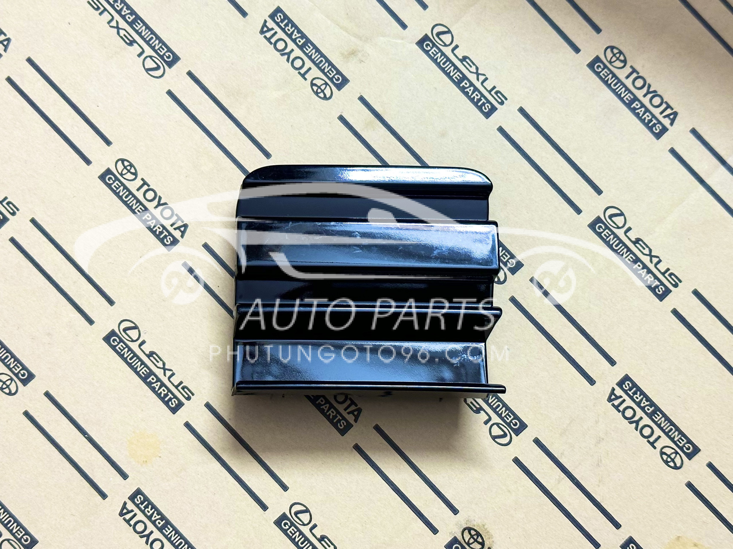 52721-YP111 Ốp móc kéo cứu hộ Vios 2021