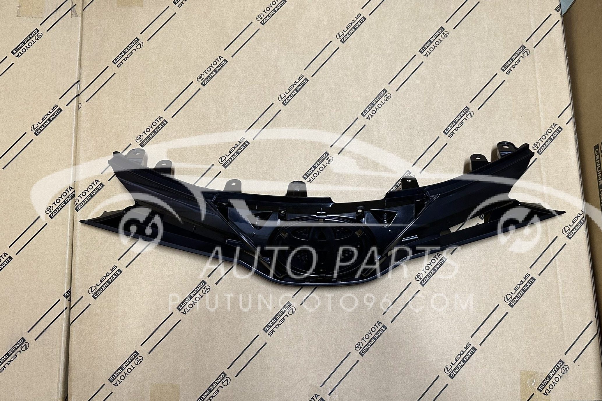 53114-YP090 Đế mặt ca lăng Yaris - Vios 2021