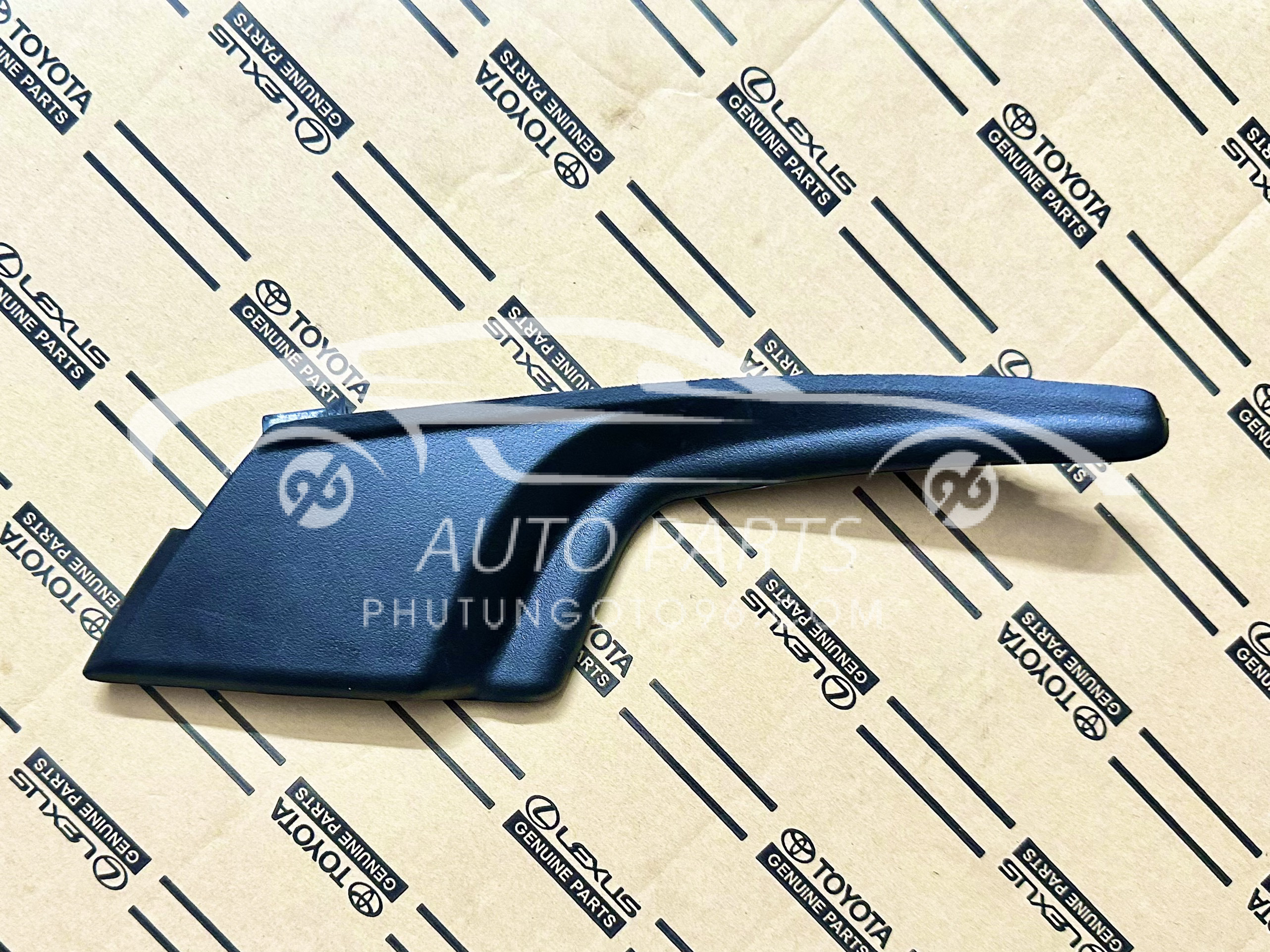 53866-0D220 Ốp nhựa góc chân kính chắn gió Vios 2019 RH