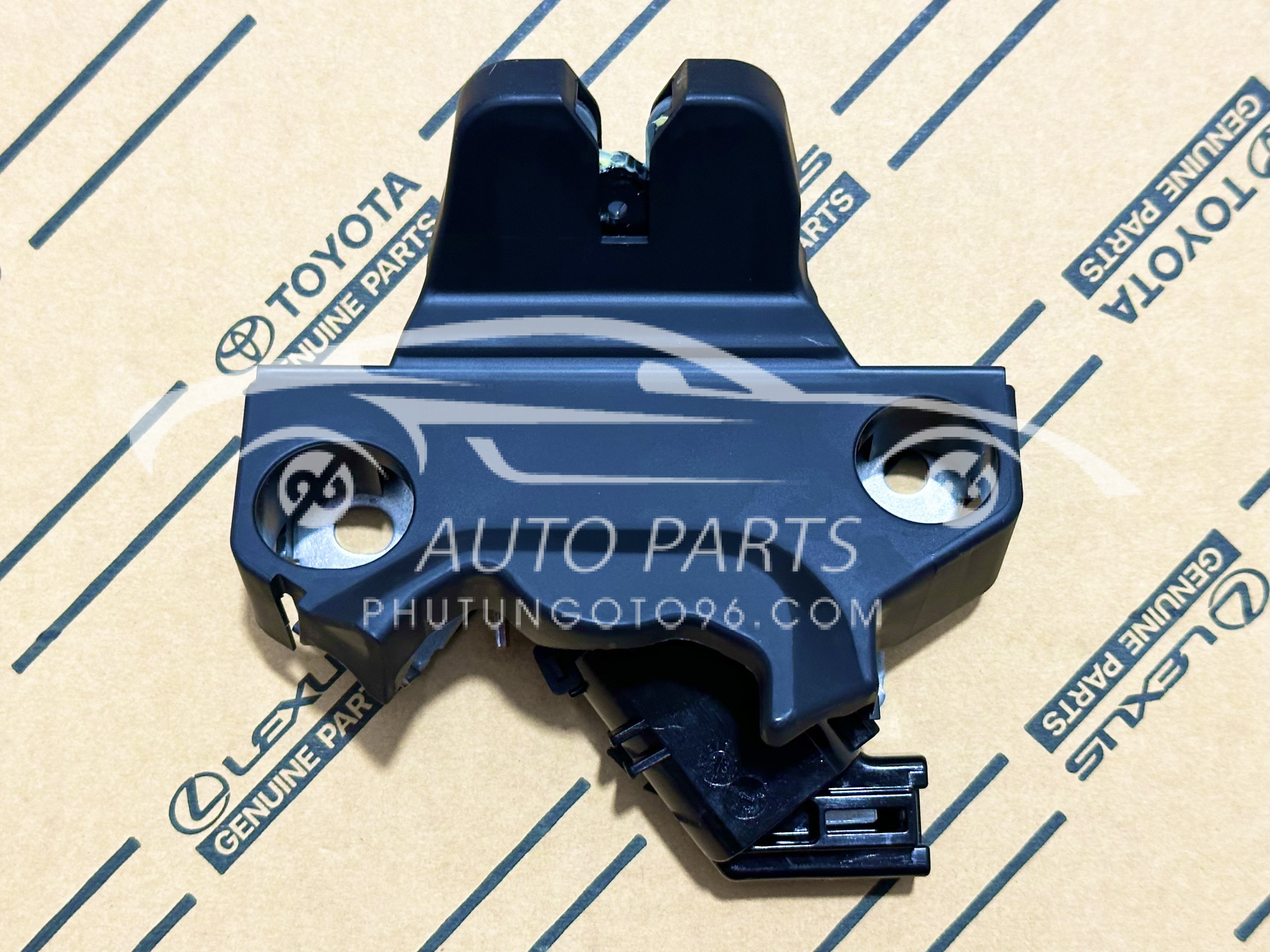 64600-0D040 Khóa ngậm cốp sau Vios , Camry