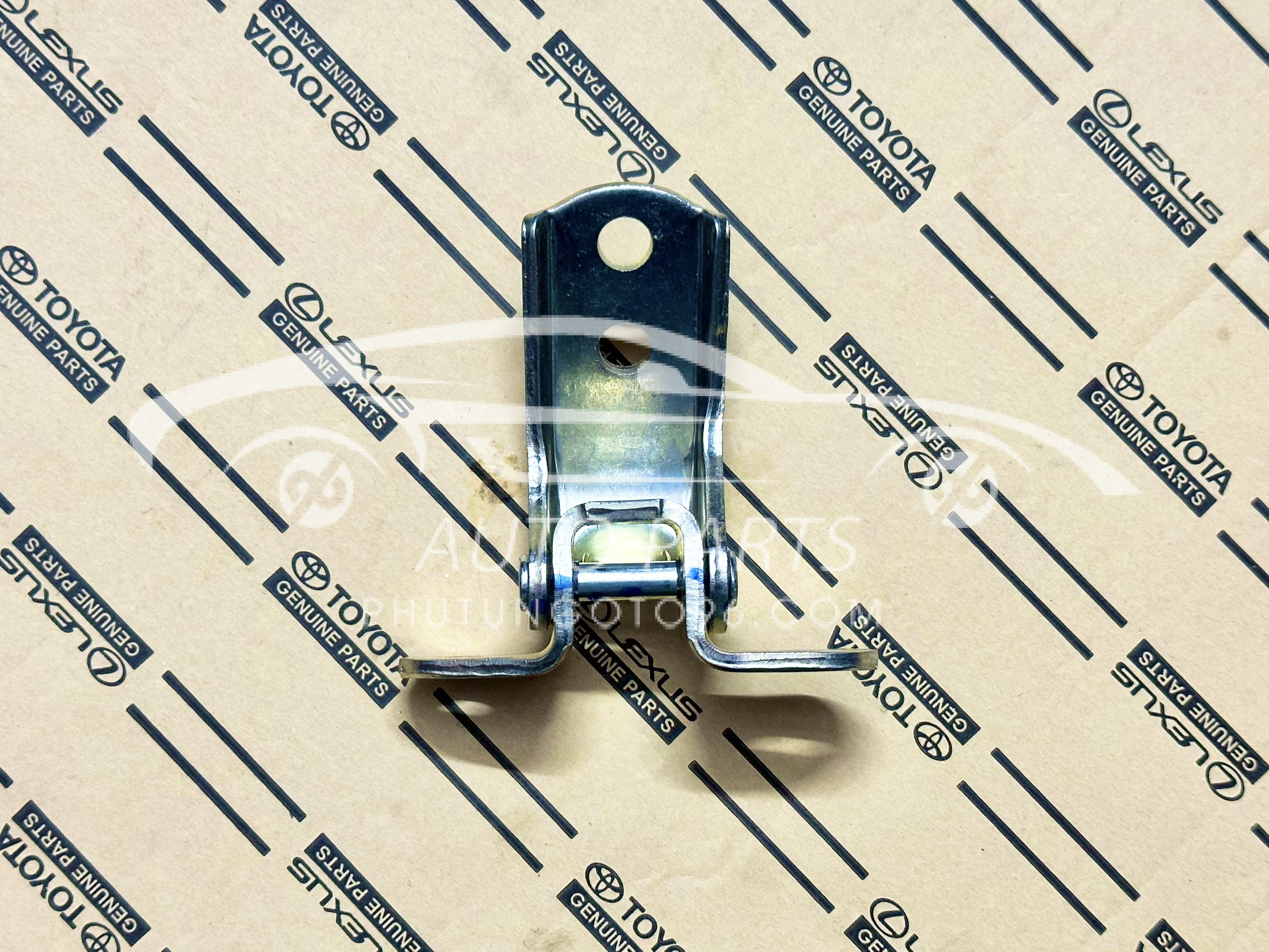 68710-0K020 Bản lề cửa trước trên Innova, Fortuner RH