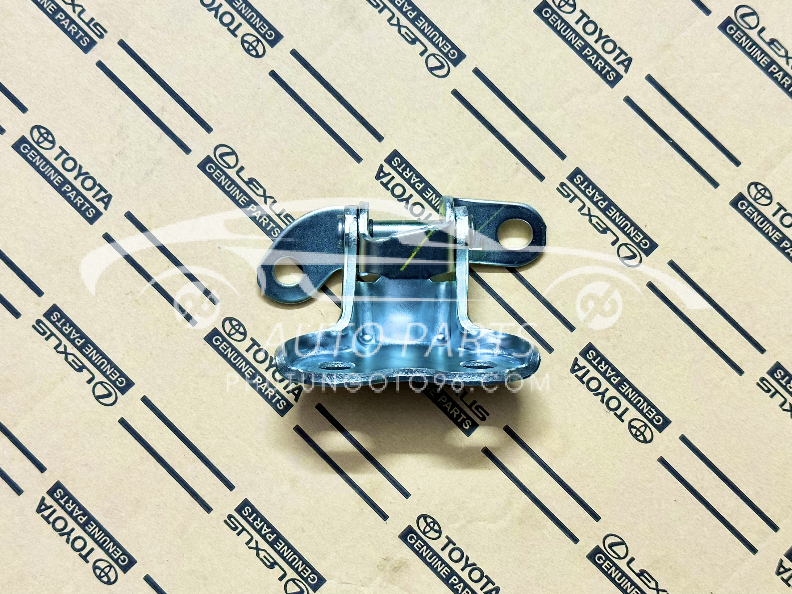 68760-0D030 Bản lề cửa sau trên Altis, Camry, Innova, Vios, Cross LH