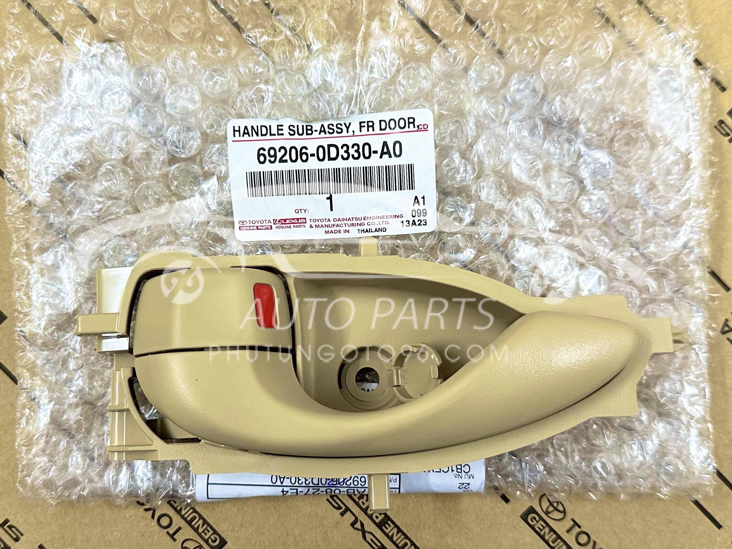 69206-0D330-A0 Tay mở cửa trong vios 2014-2019 LH