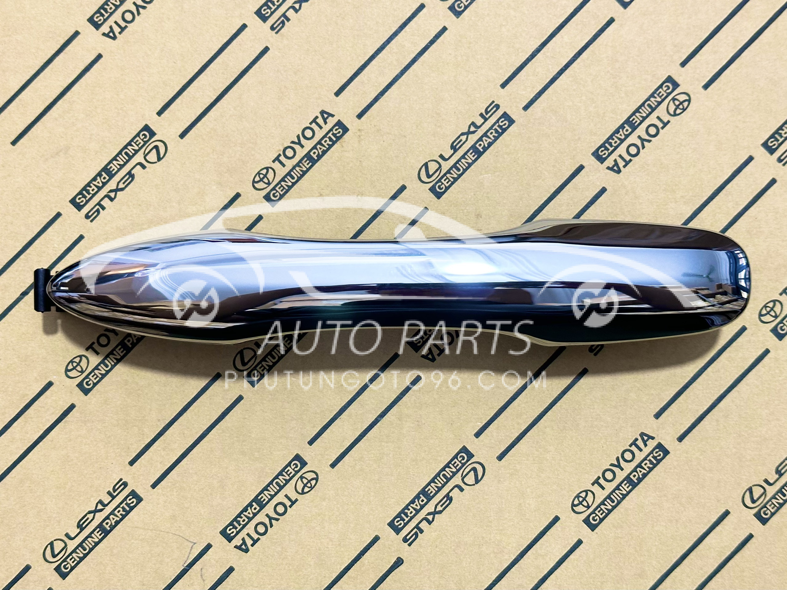 69211-06170 Tay mở cửa trước Altis, Camry RH, Sau LH=RH