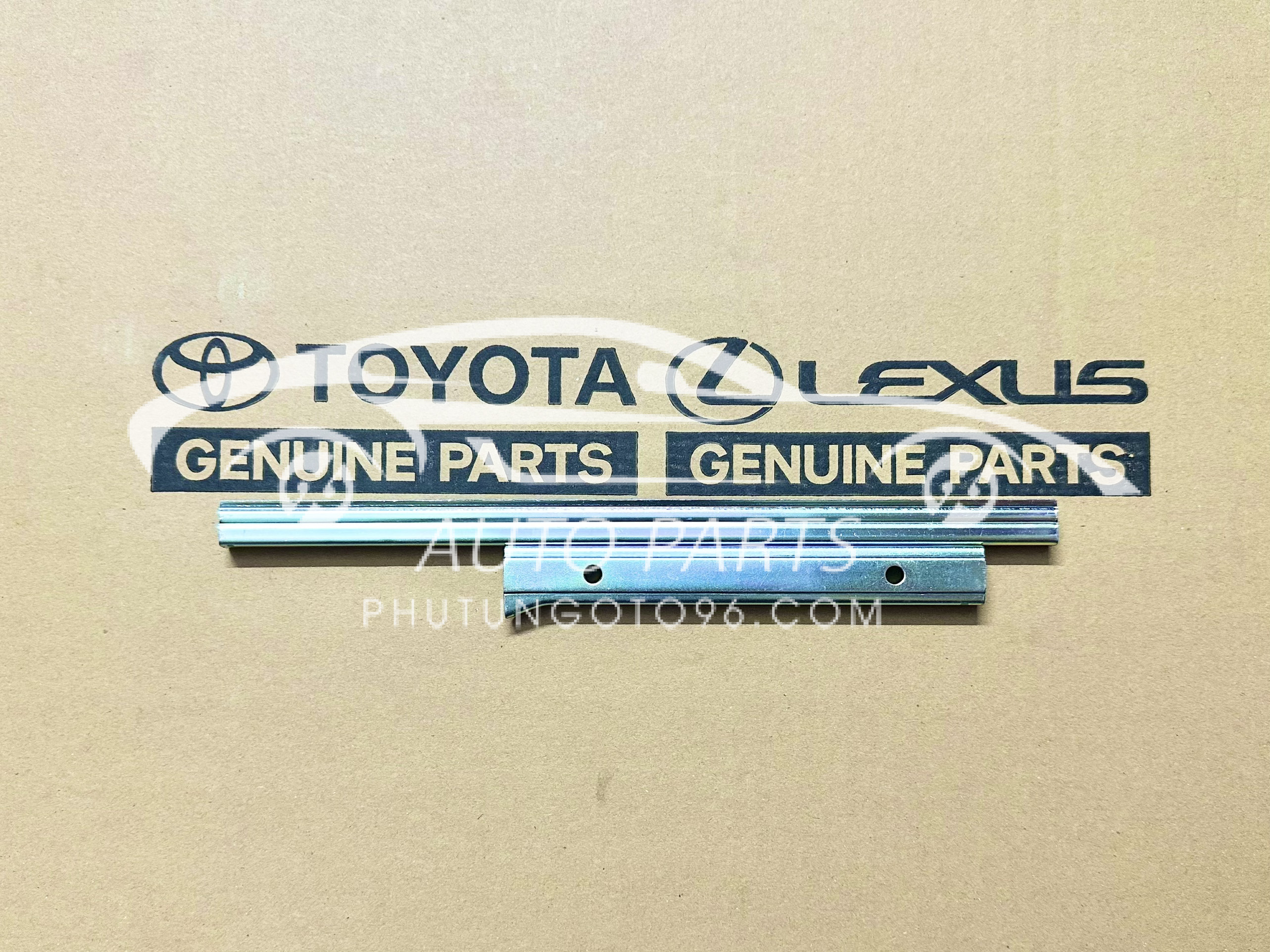 69906-0D130 Xương đỡ kính Prado, Camry, Yaris, Vios, Altis, Fortuner, Hilux, Innova LH