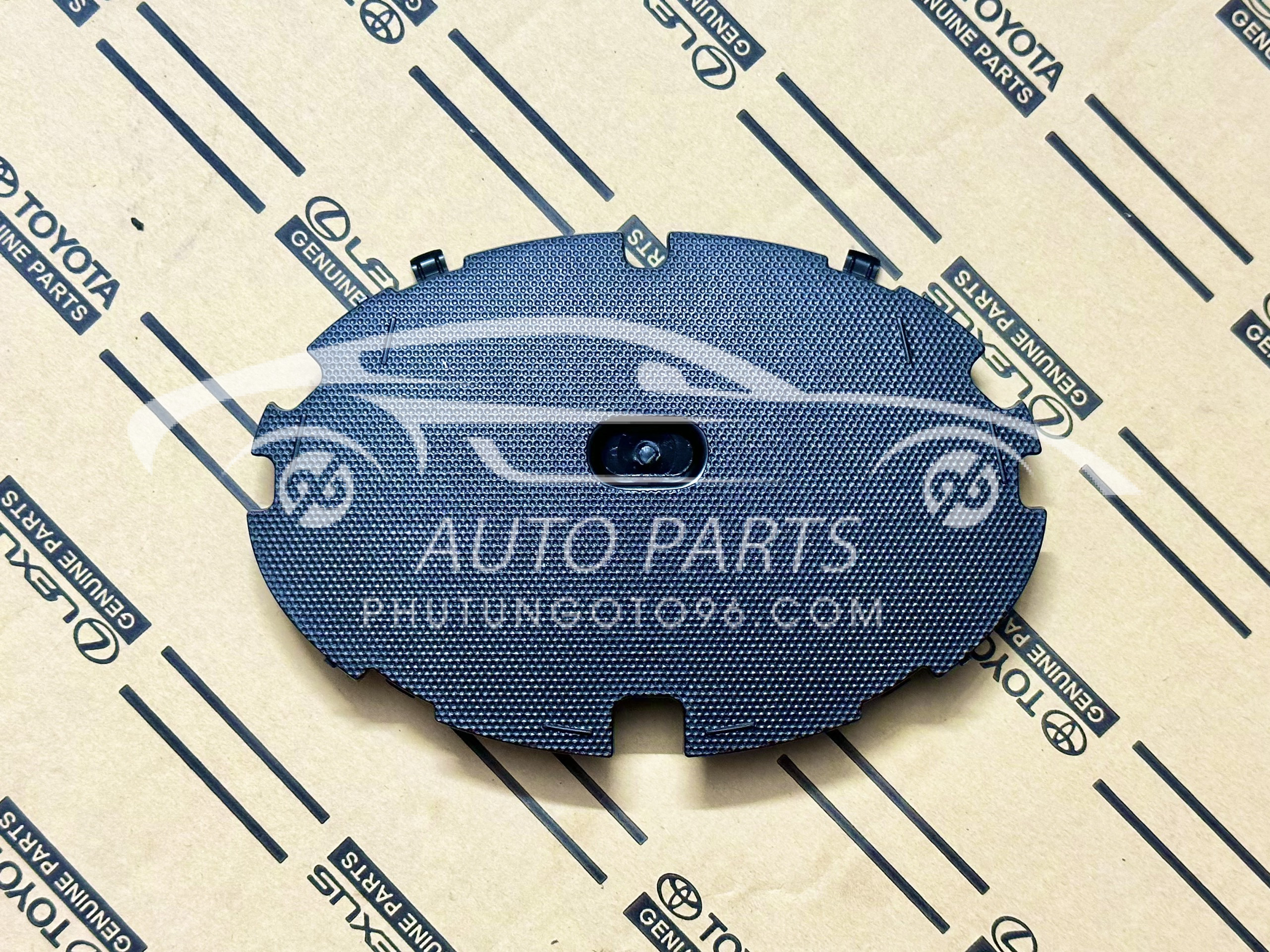 75312-0K030 Đế Logo ca lăng Innova 2017-2021