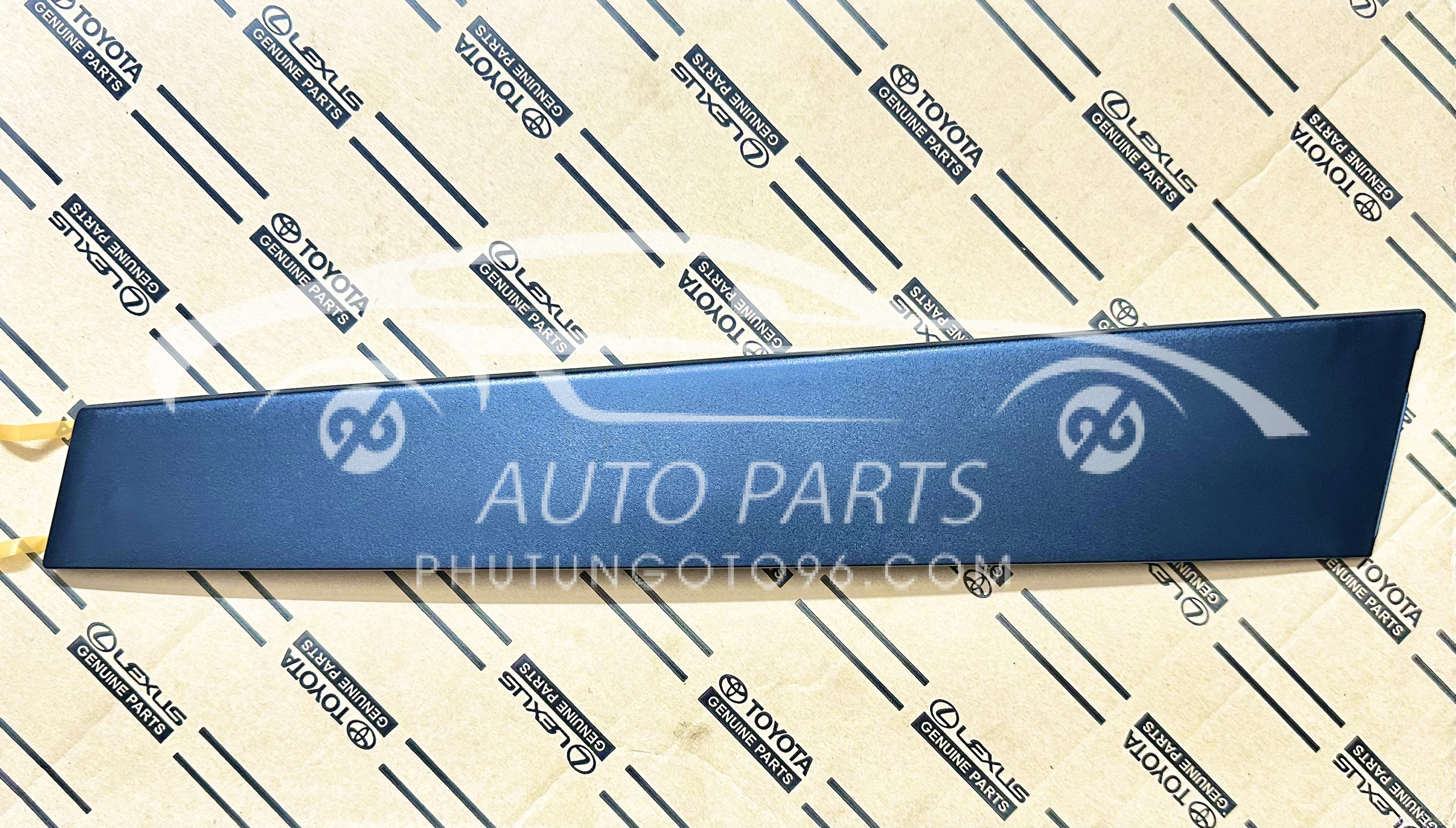 75755-0A010 Ốp cột cửa trước Cross 2020 RH