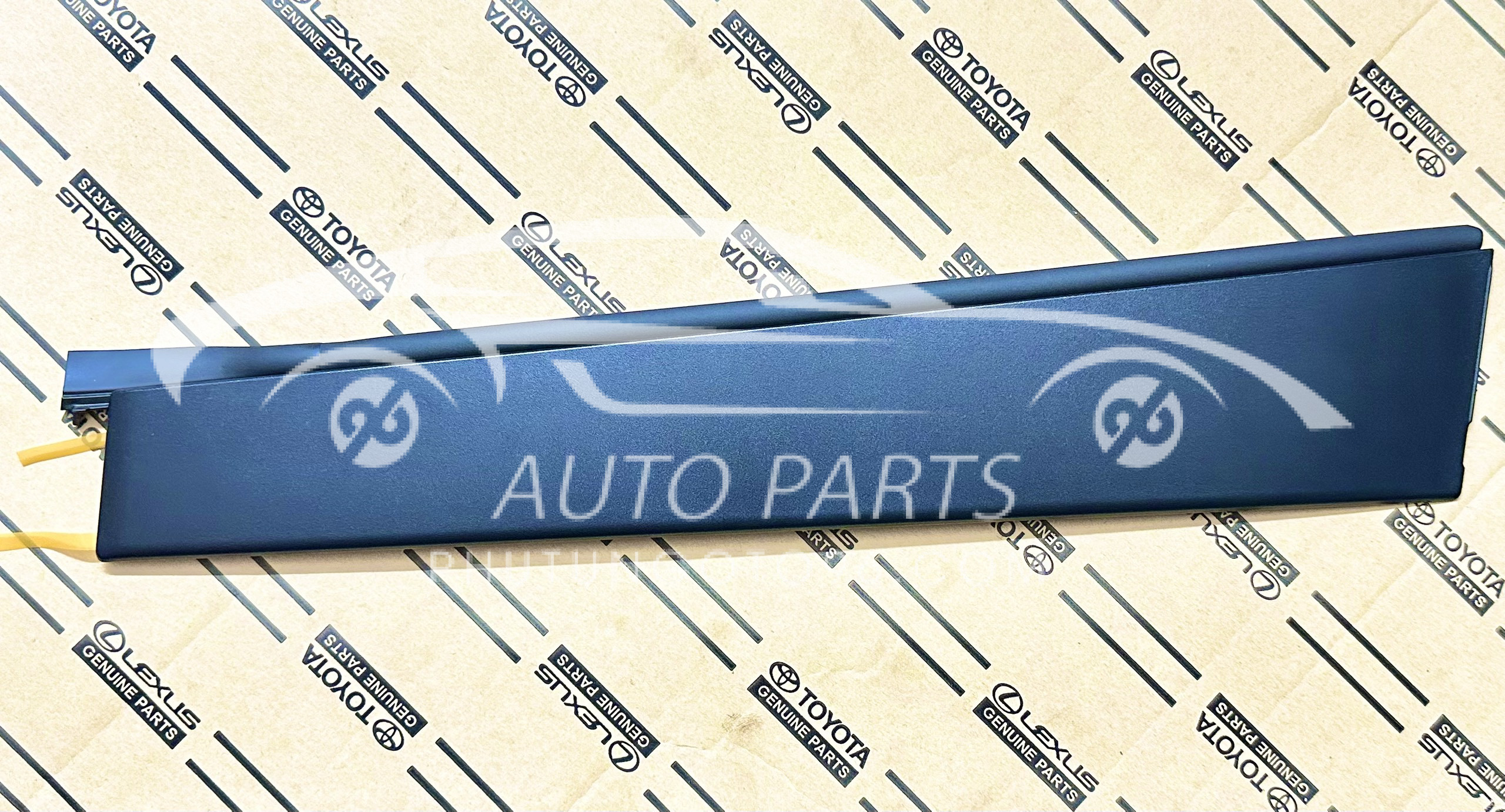 75761-0A010 Ốp cột cửa sau Cross 2020 RH