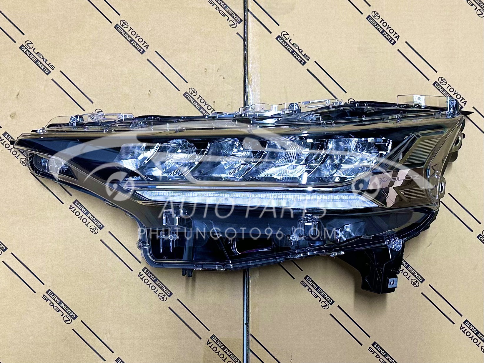 81070-BZ020 Đèn pha Veloz Cross 2022 LH