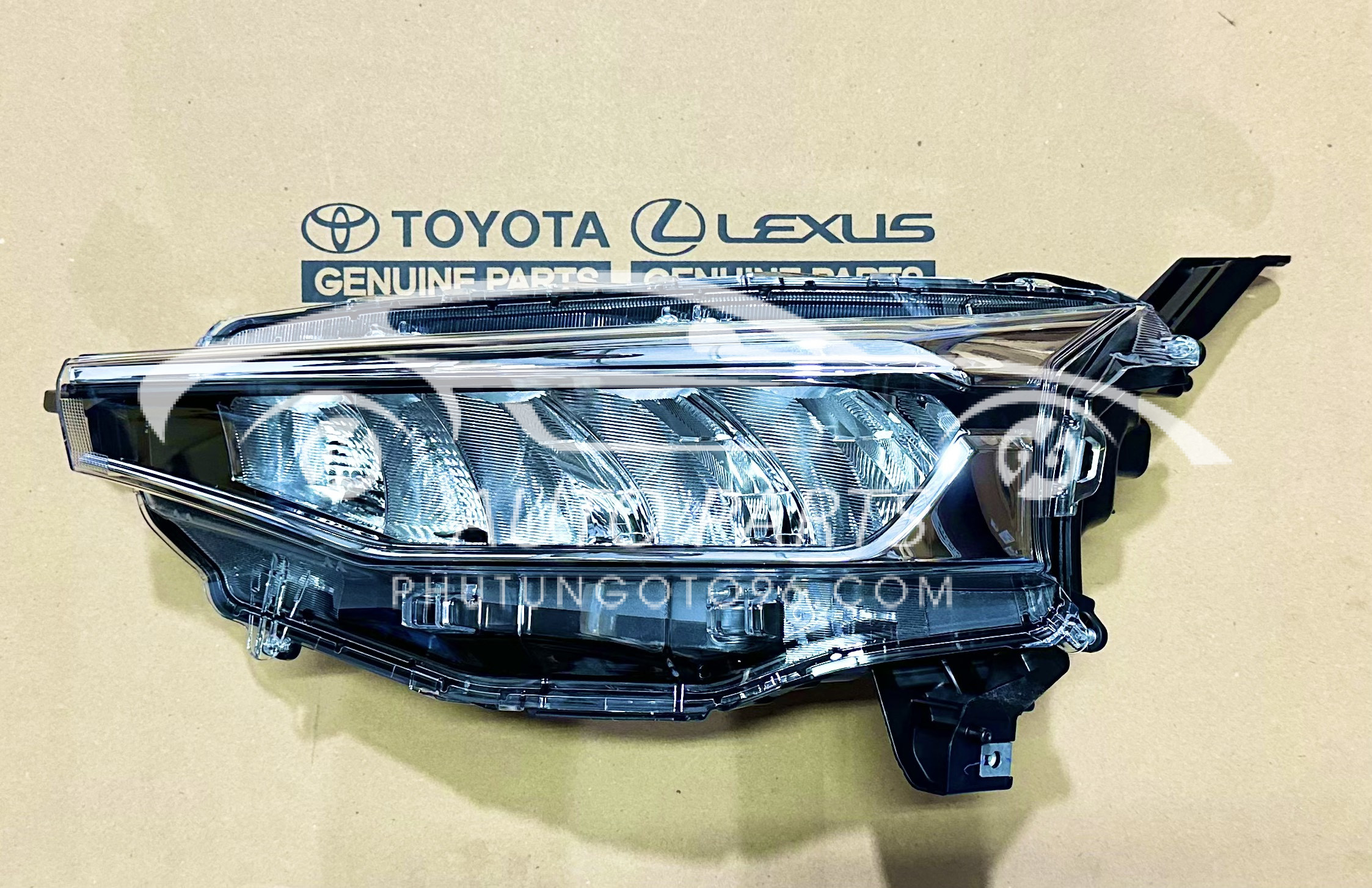 81150-BZA10 Đèn pha Avanza Premio 2022 LH