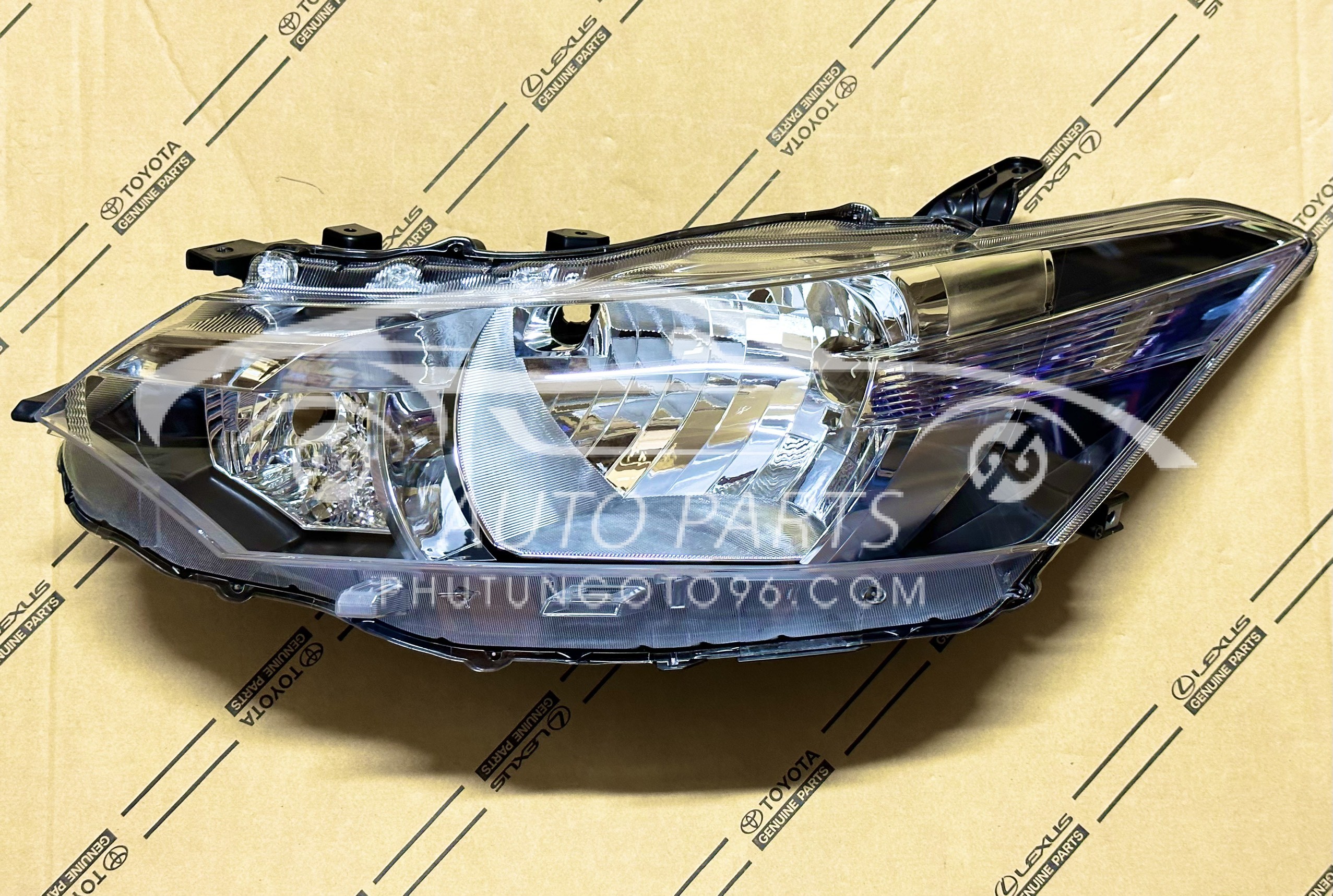 81170-0DK50 Đèn pha Vios 2014-2017 LH