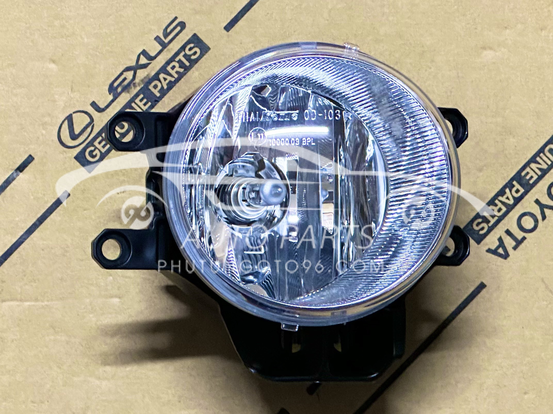 81210-0D110 Đèn ba đờ xốc trước Altis - Vios 2014, Innova - Fortuner - Hilux 17 RH