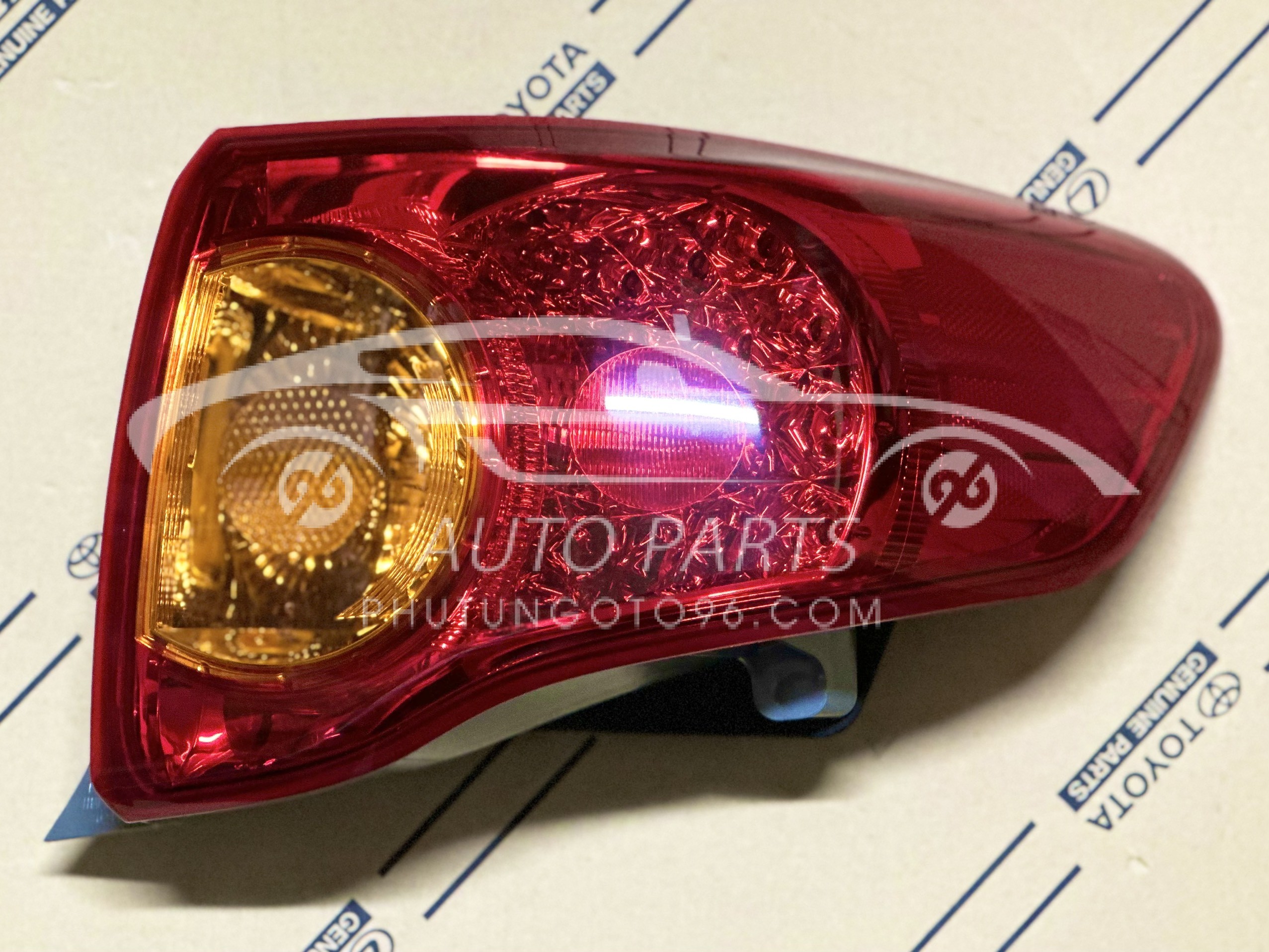 81551-02470 Đèn hậu ngoài Altis 2008-2010 RH