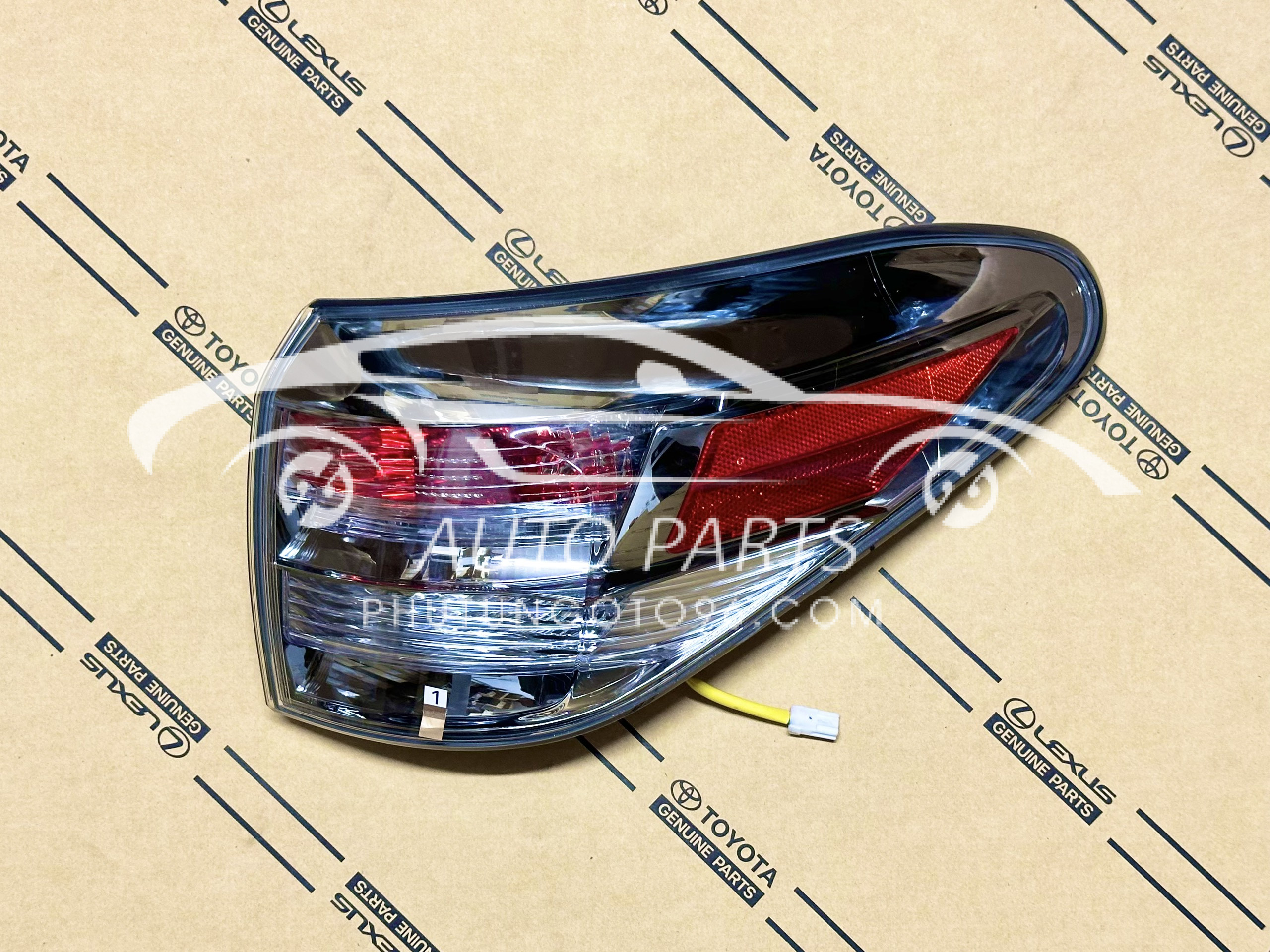 81551-48240 Đèn hậu ngoài Lexus RX450 2009-2012 RH