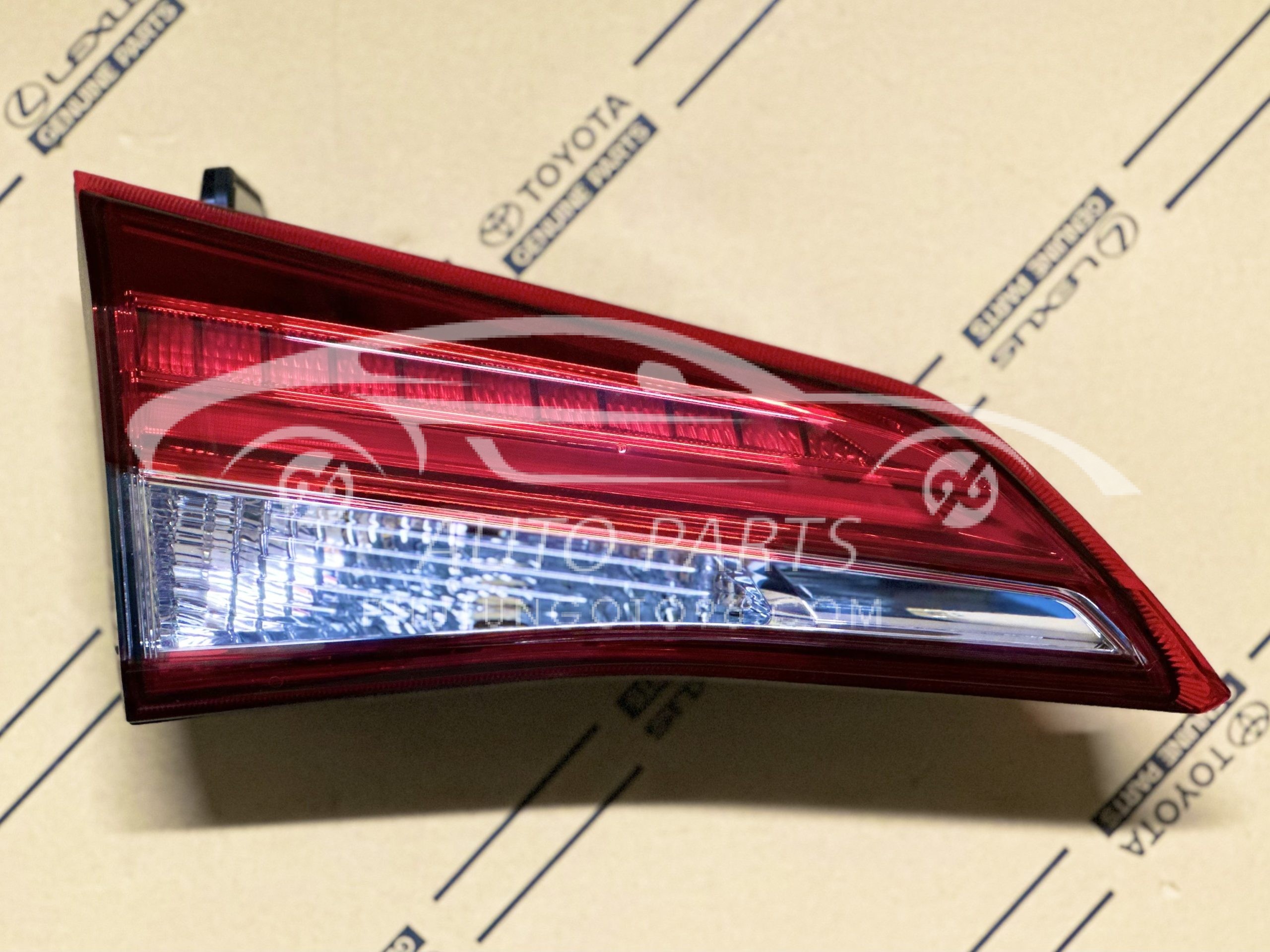 81591-0D490 Đèn hậu trong Vios 2018 LH (Có Led)