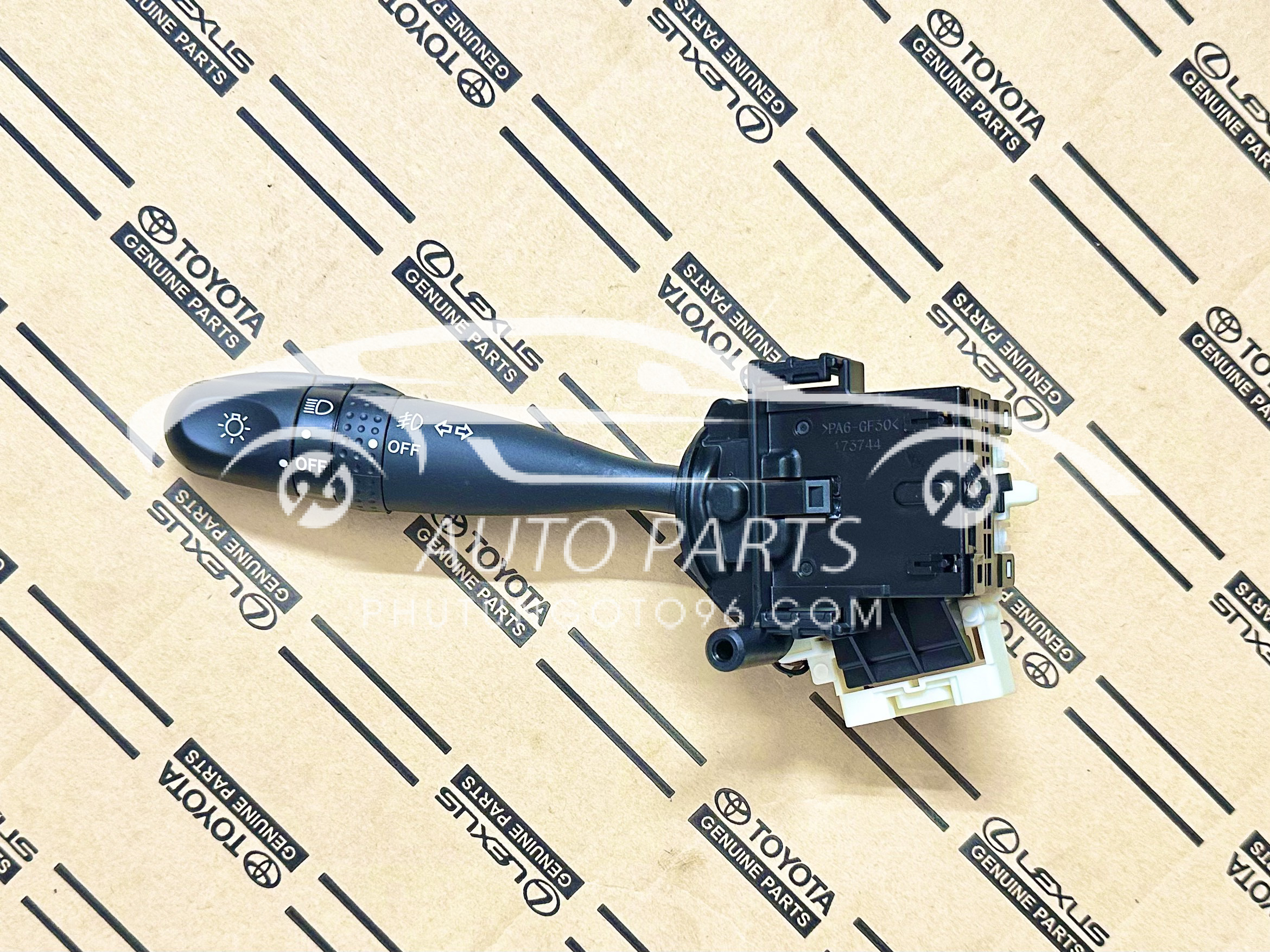 84140-0D160 Công tắc Pha Cos Vios, Altis