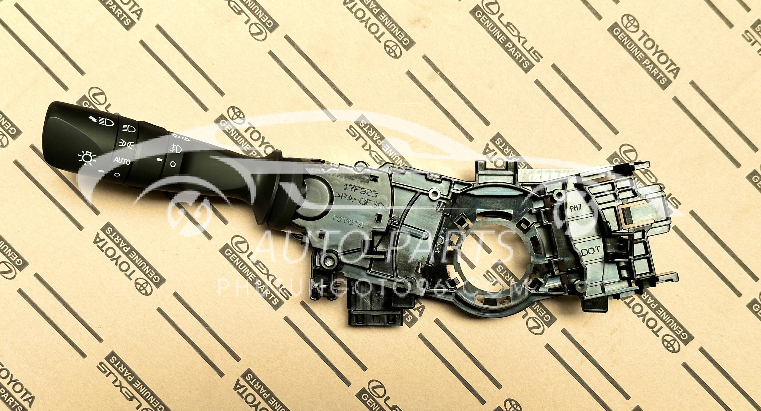 84140-0K460 Công tắc Pha cos Hilux 2021