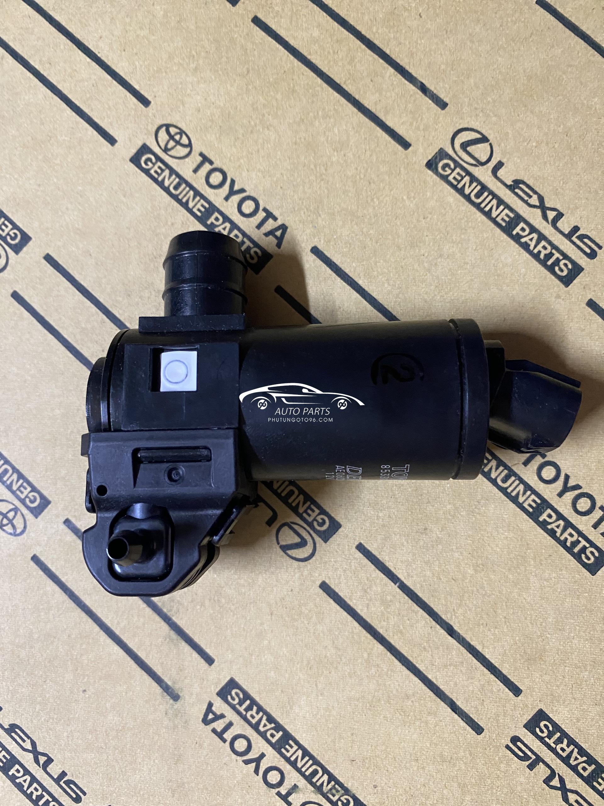 85330-0K051 Mô tơ bơm nước rửa kính Innova - Fortuner 2017-2021 - Cross