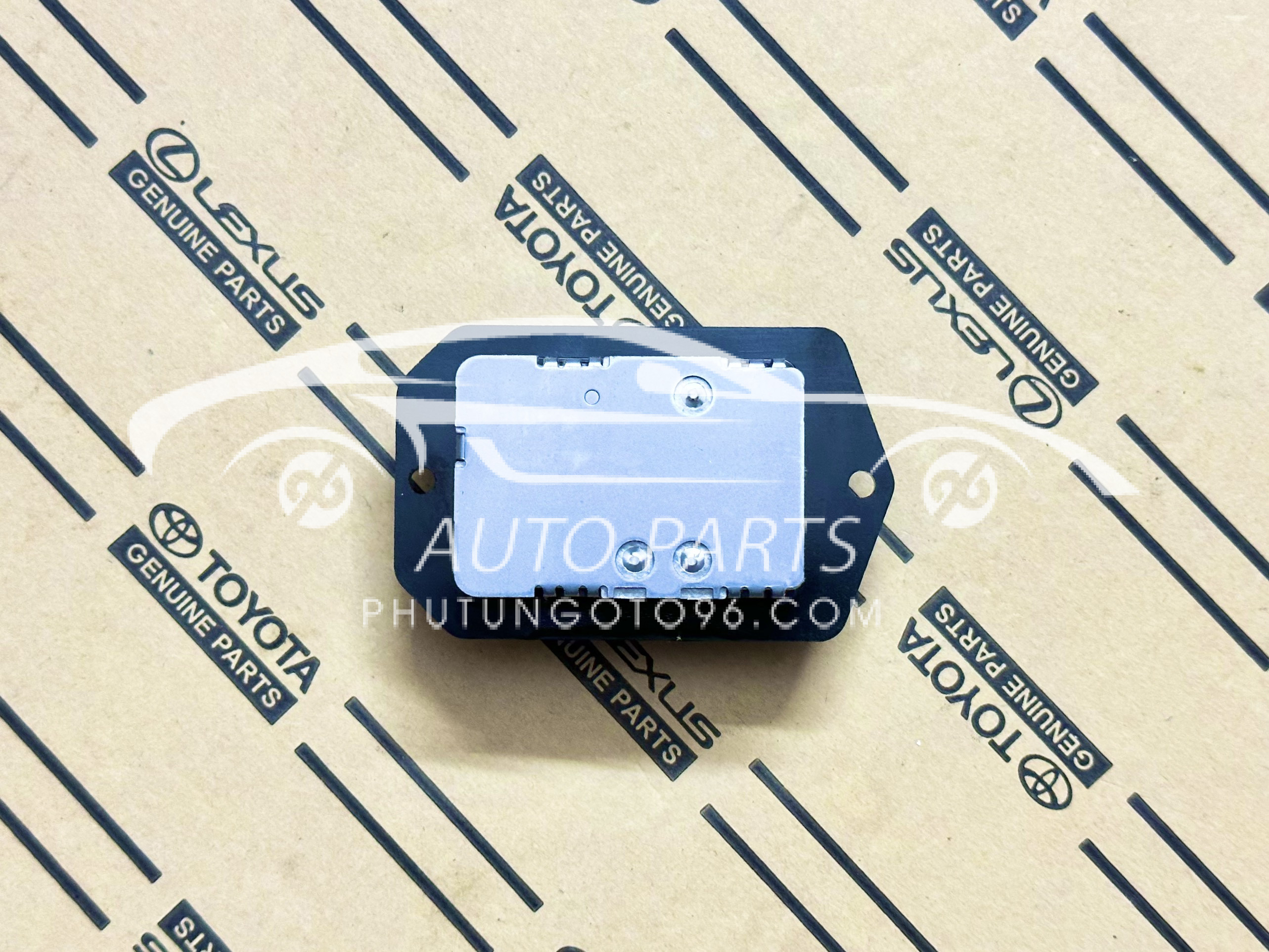 87138-0K110 Trở quạt giàn lạnh trước Innova, Vios, Altis, Fortuner, Hilux