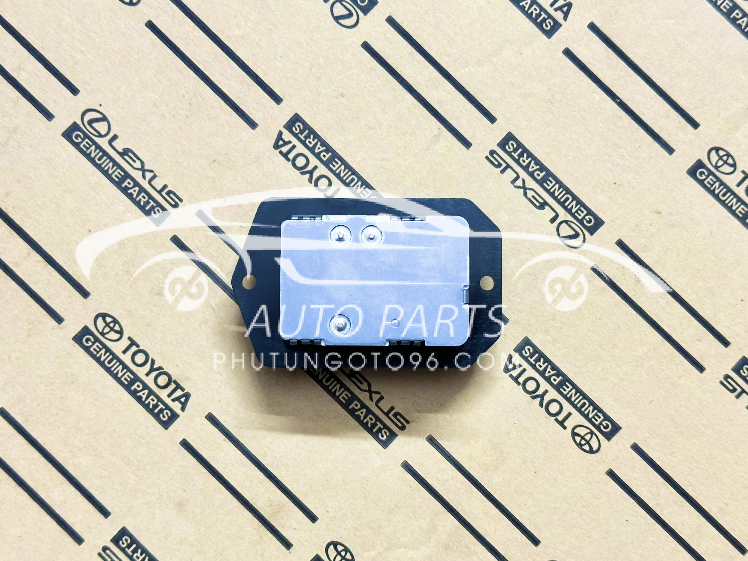 87138-0K170 Trở quạt giàn lạnh Innova