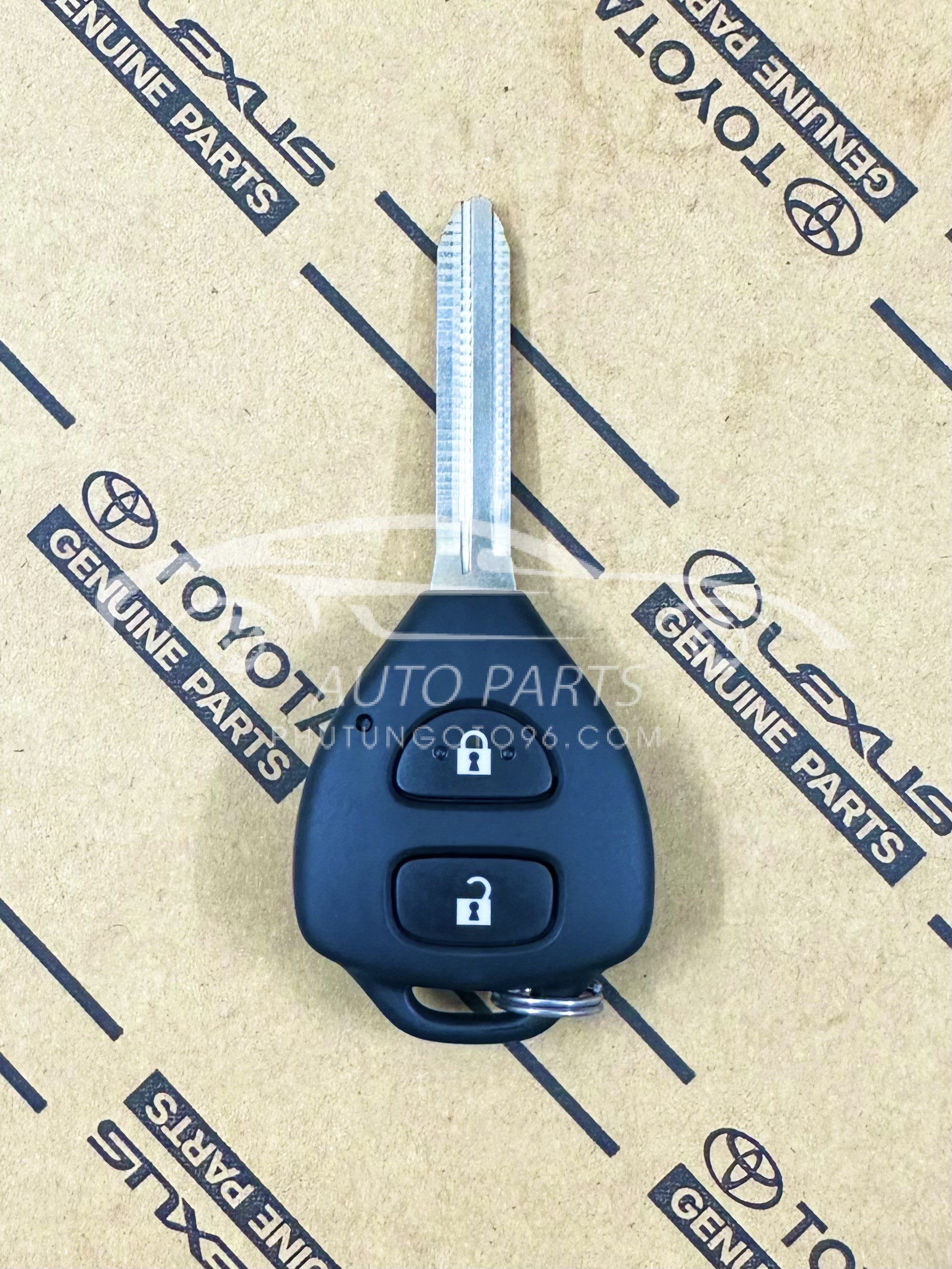 89070-0KA11 Chìa khóa điều khiển Innova