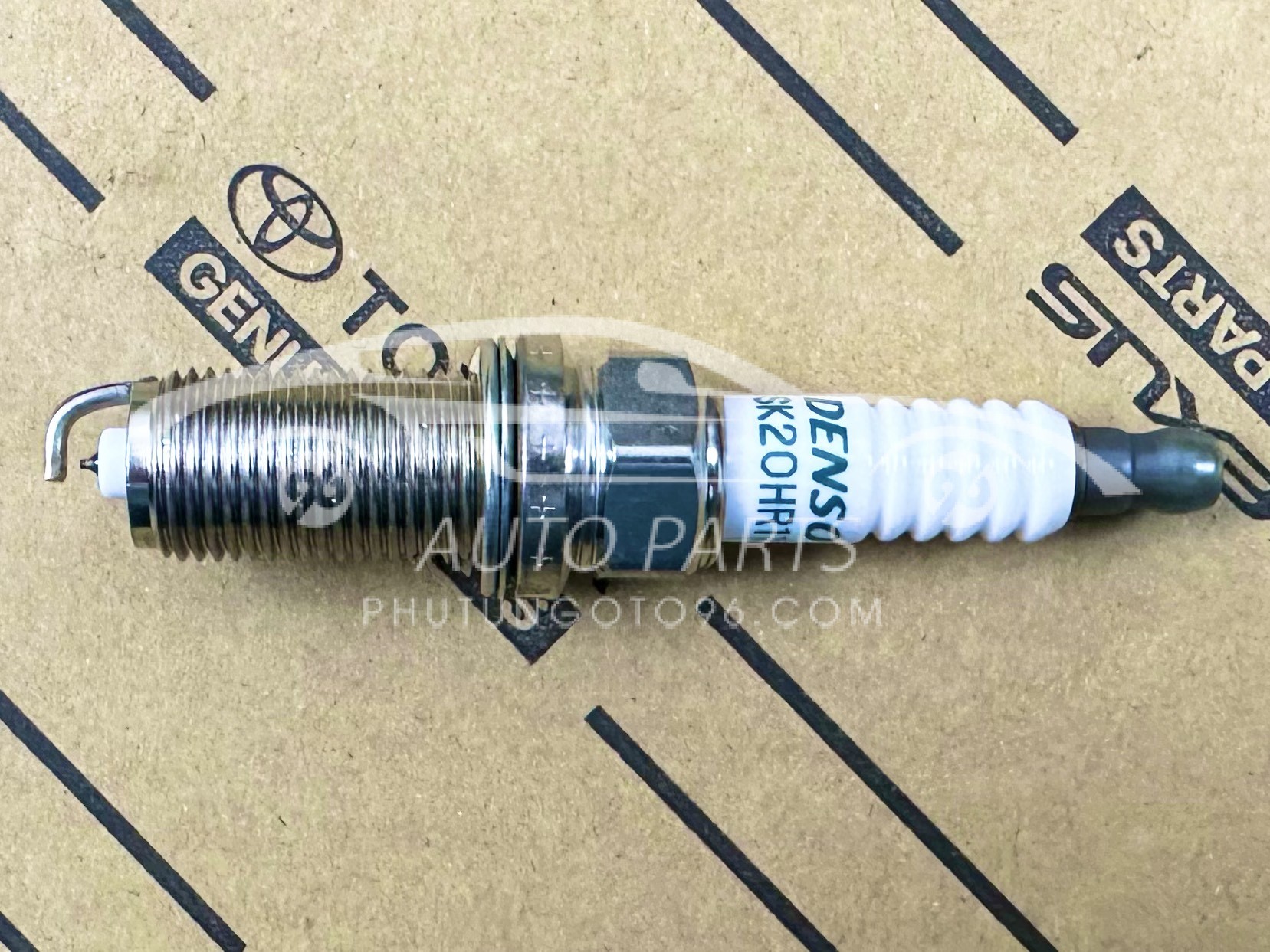 90919-01191 Bugi Camry- Prado - Innova - Fortuner - Hiace - LS460 - Lexus RX350 - LX570 (bạch kim)